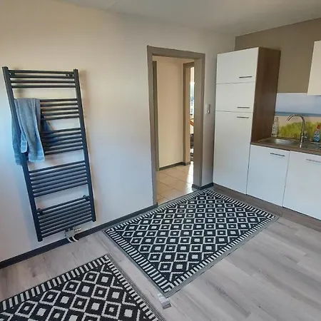 度假居 Am Oland 比苏姆